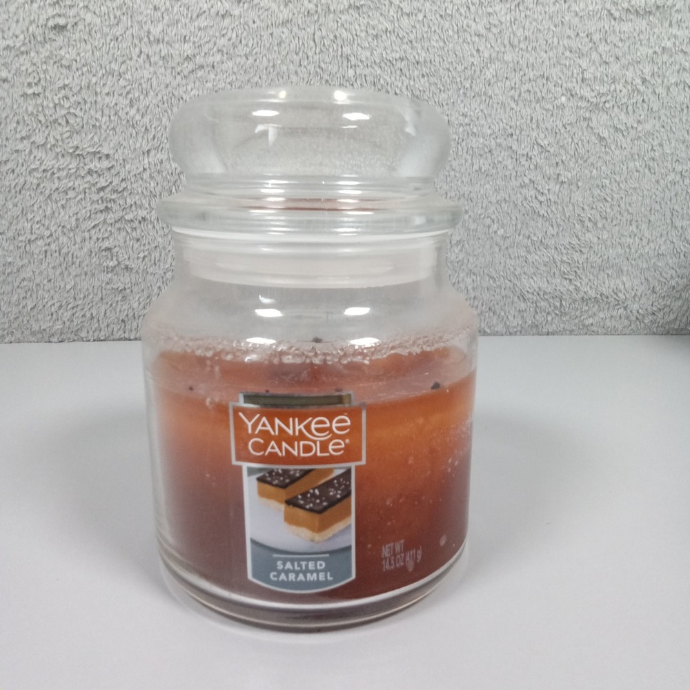 Yankee‎ Candle Salted Caramel Medium Jar Candle 14.5 oz 1273493 Brown Glass Lid